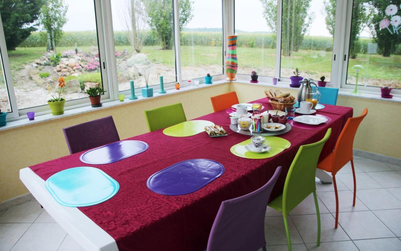 Domaine De La Pendule Bed & Breakfast Issel Exterior photo